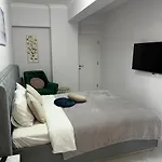 Sunset Lake Apartments - Mamaia Nord